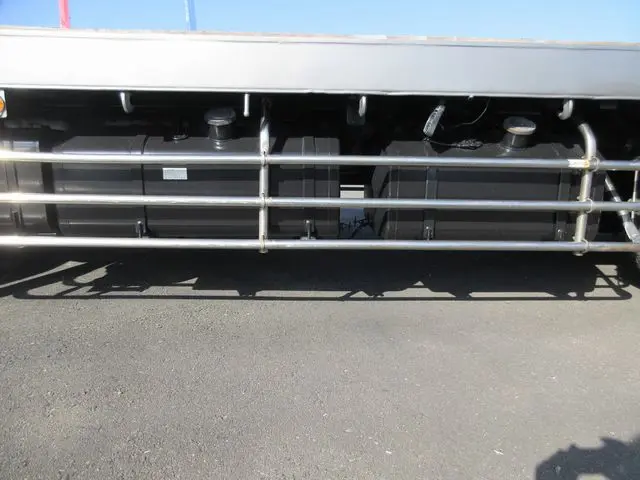 いすゞ ギガ PDG-CYH77W8(8x4)の写真30