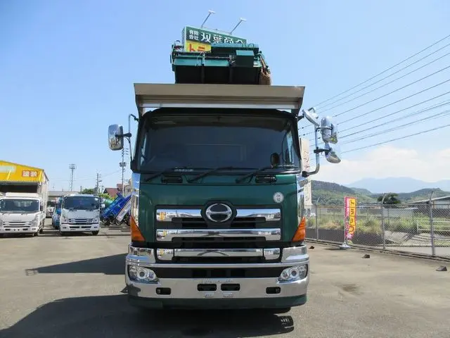 日野 プロフィア BDG-FR1EPYA(6x2)の写真3