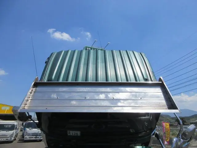 日野 プロフィア BDG-FR1EPYA(6x2)の写真4