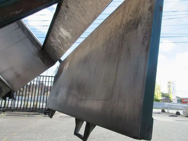 日野 プロフィア BDG-FR1EPYA(6x2)の写真19