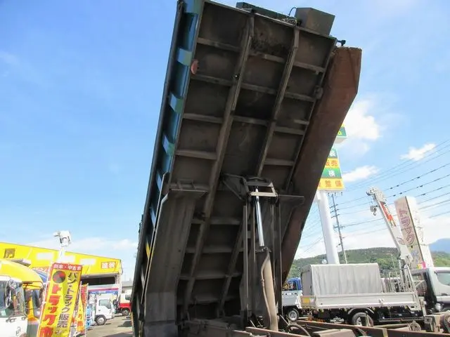 日野 プロフィア BDG-FR1EPYA(6x2)の写真23