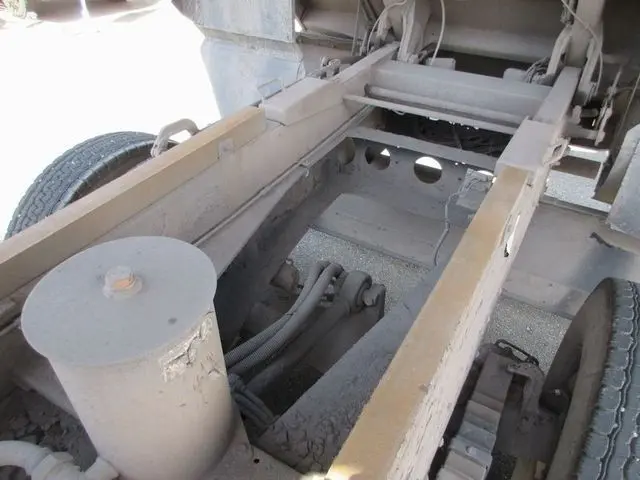 日野 プロフィア BDG-FR1EPYA(6x2)の写真29