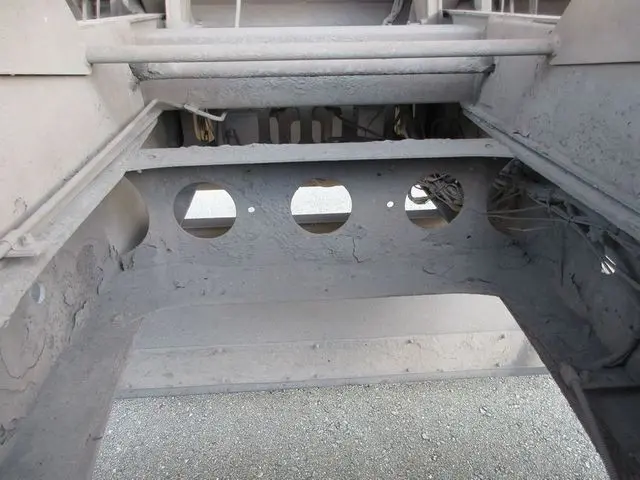 日野 プロフィア BDG-FR1EPYA(6x2)の写真36