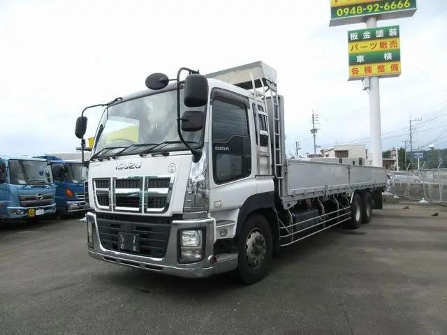 いすゞ ギガ QKG-CYM77A(2WD)の写真6
