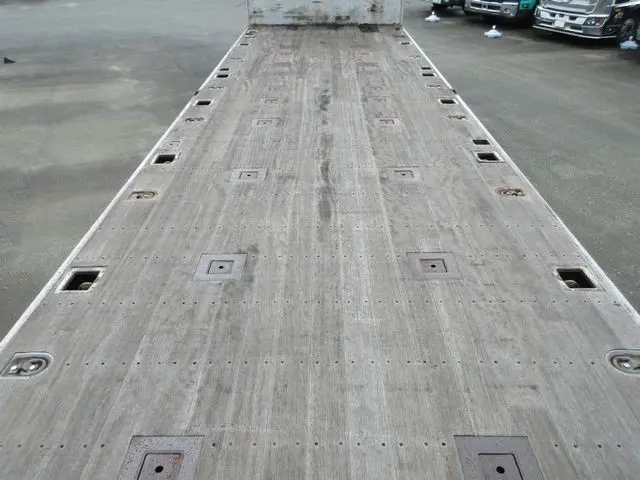 いすゞ ギガ QKG-CYM77A(2WD)の写真13