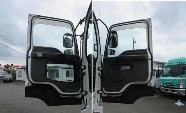 いすゞ ギガ QKG-CYM77A(2WD)の写真25