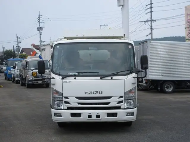 いすゞ エルフ TRG-NPR85AR(2WD)の写真4