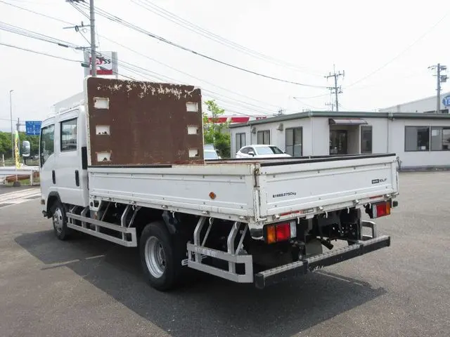 いすゞ エルフ TRG-NPR85AR(2WD)の写真7