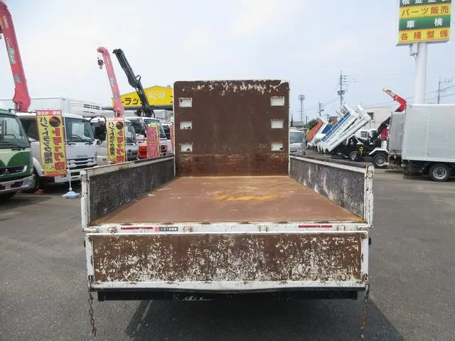 いすゞ エルフ TRG-NPR85AR(2WD)の写真12