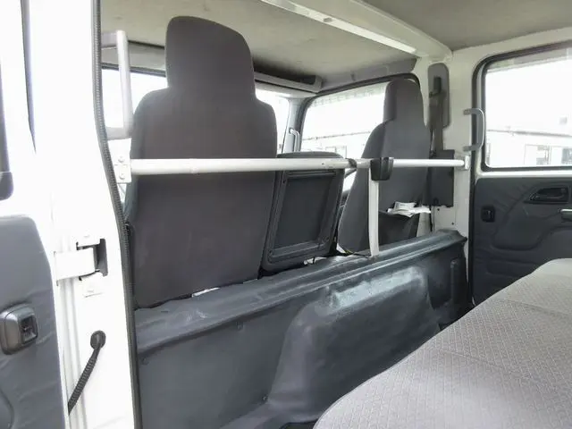 いすゞ エルフ TRG-NPR85AR(2WD)の写真34