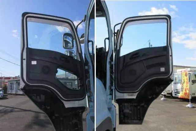 いすゞ ギガ QKG-CYM77BM(6x2)の写真30