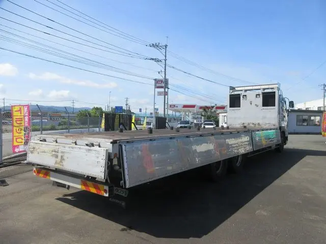 いすゞ ギガ QKG-CYM77A(6x2)の写真13