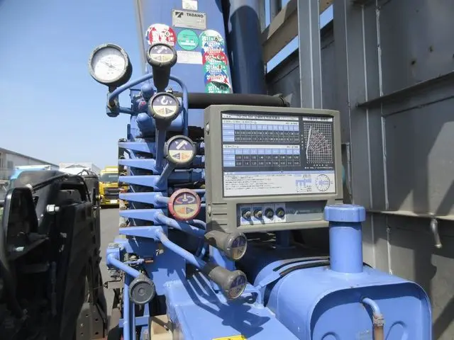 日野 プロフィア BDG-FR1EXYA(6x2)の写真15