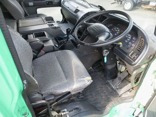 いすゞ ギガ QKG-CXZ77AT(6x4)の写真29