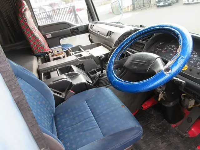 いすゞ ギガ QKG-CXZ77AT(6x4)の写真44