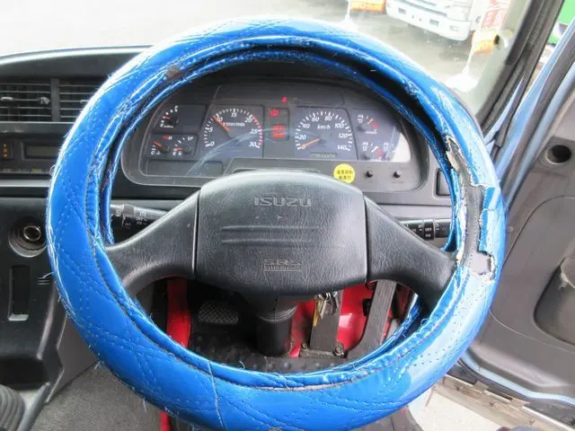 いすゞ ギガ QKG-CXZ77AT(6x4)の写真47