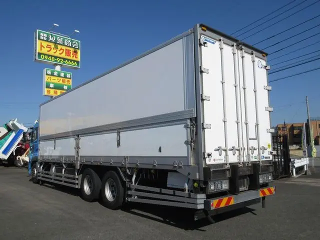 UD クオン QPG-CD5ZA(6x2)｜中古トラックなら【トラック市】