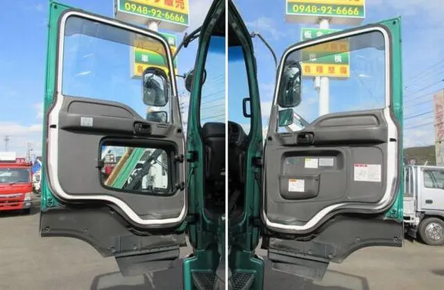 いすゞ ギガ QKG-CYM77AM(6x2)の写真33