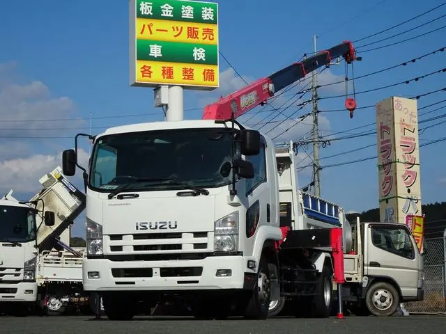 いすゞ フォワード SKG-FSR90S2(2WD)の写真1