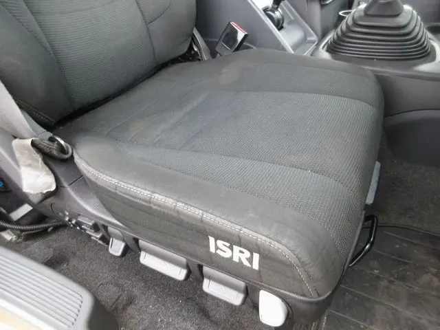 いすゞ ギガ 2PG-CYM77C(6x2)の写真33