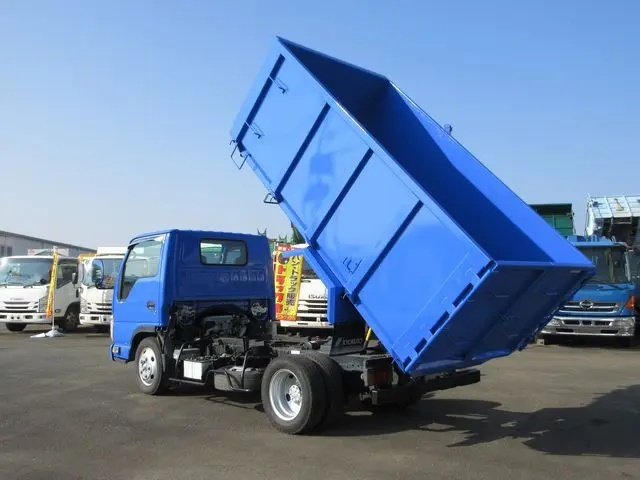 いすゞ エルフ TKG-NKR85AN(2WD)の写真2