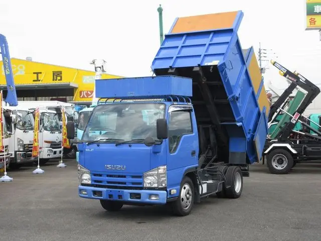 いすゞ エルフ TKG-NKR85AN(2WD)の写真9