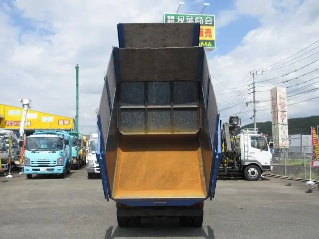 いすゞ エルフ TKG-NKR85AN(2WD)の写真13