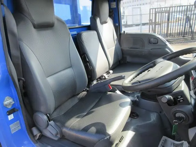 いすゞ エルフ TKG-NKR85AN(2WD)の写真37