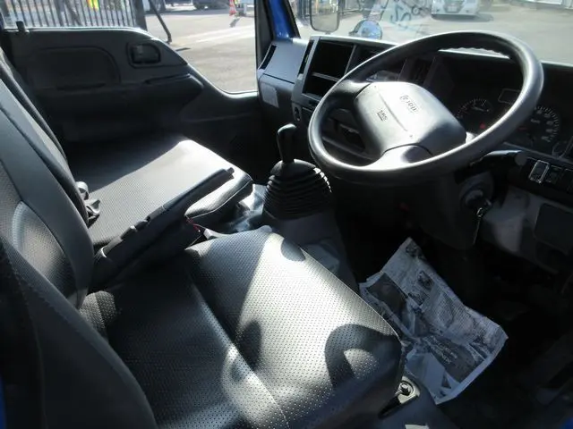 いすゞ エルフ TKG-NKR85AN(2WD)の写真38