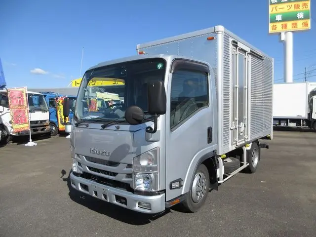 いすゞ エルフ 2RG-NMR88AN(2WD)の写真6