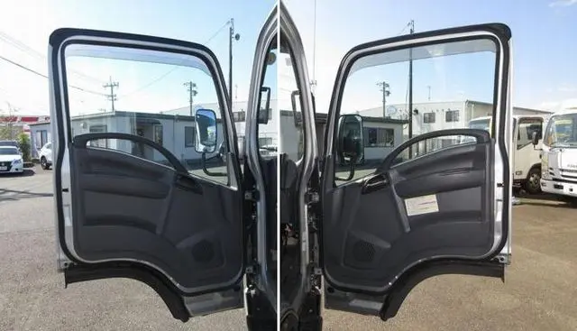 いすゞ エルフ 2RG-NMR88AN(2WD)の写真28