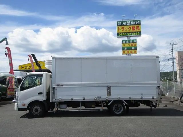 日野 デュトロ 2RG-XZU722M(2WD)の写真10