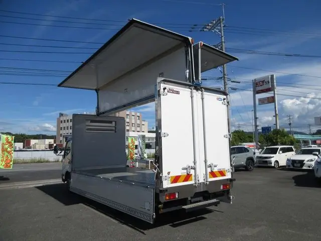 日野 デュトロ 2RG-XZU722M(2WD)の写真15