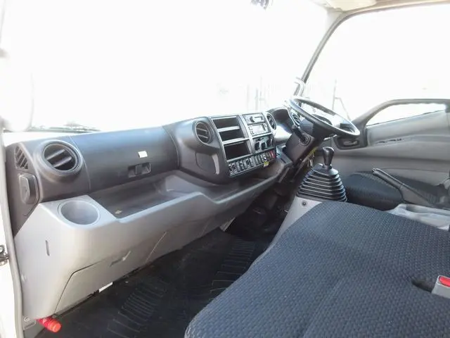 日野 デュトロ 2RG-XZU722M(2WD)の写真40