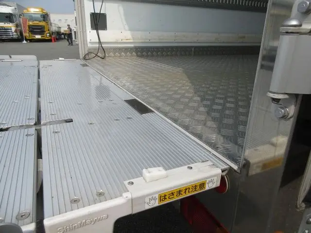 日野 デュトロ 2RG-XZU712M(2WD)の写真14