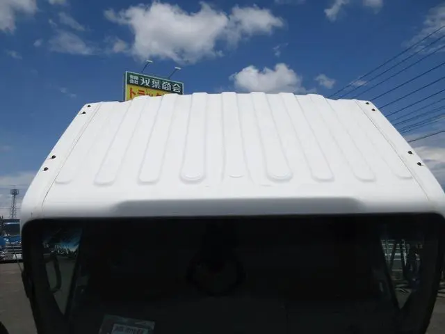いすゞ エルフ TRG-NPR85AN(2WD)の写真4