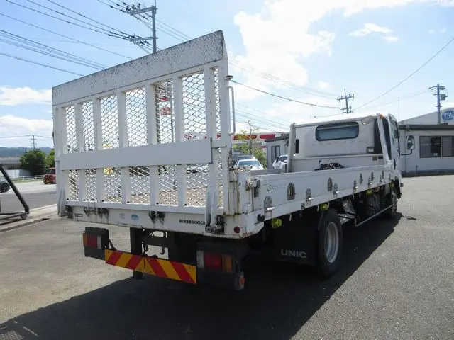 いすゞ エルフ TRG-NPR85AN(2WD)の写真5