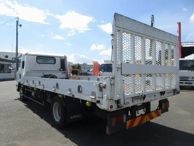 いすゞ エルフ TRG-NPR85AN(2WD)の写真7