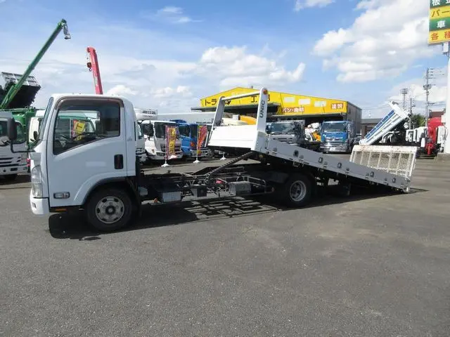 いすゞ エルフ TRG-NPR85AN(2WD)の写真10