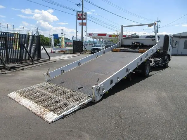 いすゞ エルフ TRG-NPR85AN(2WD)の写真11