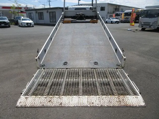 いすゞ エルフ TRG-NPR85AN(2WD)の写真12