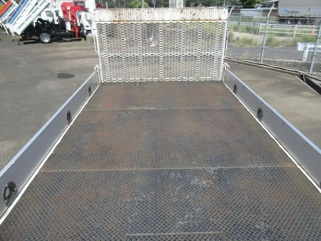 いすゞ エルフ TRG-NPR85AN(2WD)の写真14