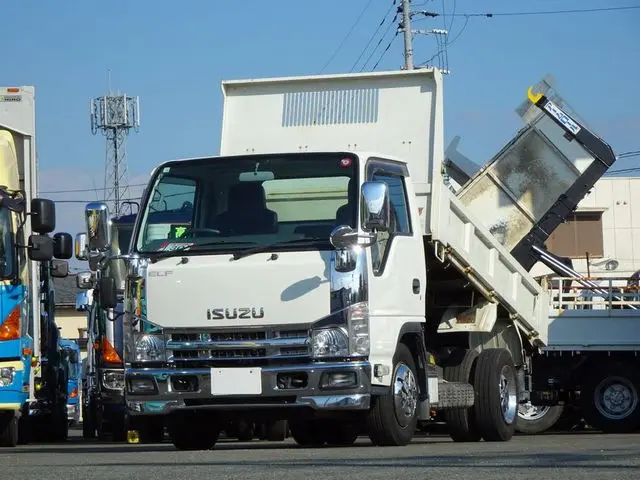 いすゞ エルフ TKG-NKR85AD(2WD)の写真1