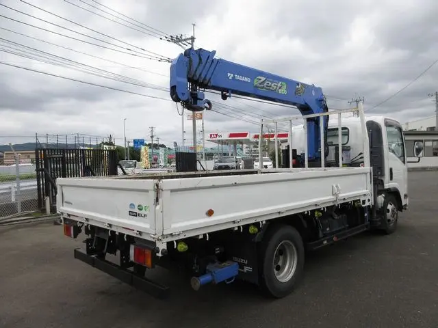 いすゞ エルフ TRG-NPR85AR(2WD)の写真2