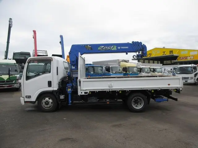 いすゞ エルフ TRG-NPR85AR(2WD)の写真8