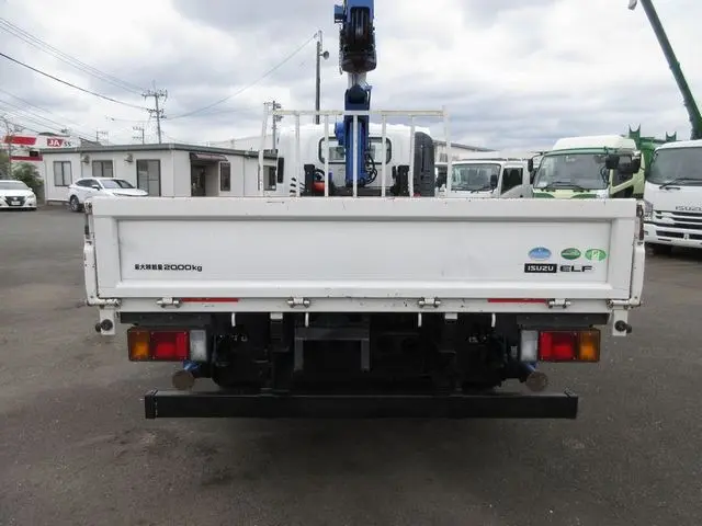 いすゞ エルフ TRG-NPR85AR(2WD)の写真10