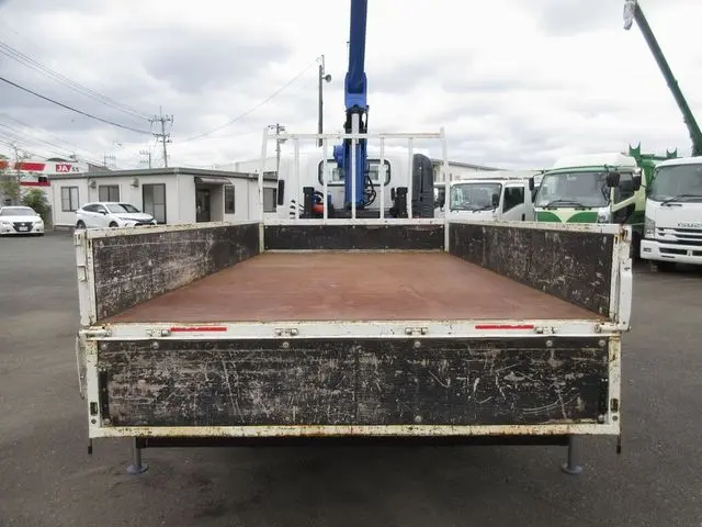 いすゞ エルフ TRG-NPR85AR(2WD)の写真13