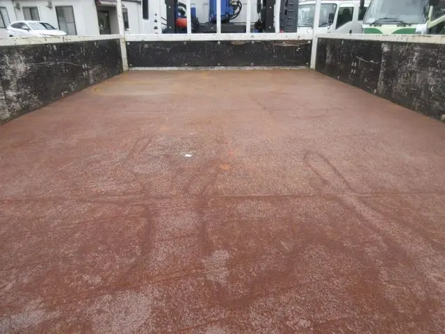 いすゞ エルフ TRG-NPR85AR(2WD)の写真14