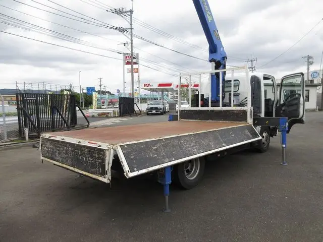 いすゞ エルフ TRG-NPR85AR(2WD)の写真16