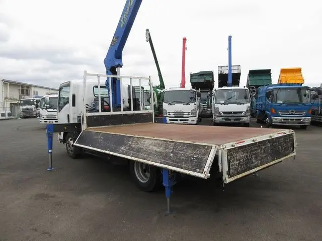 いすゞ エルフ TRG-NPR85AR(2WD)の写真17